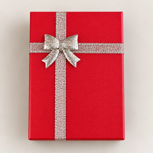 Piros díszdoboz ékszerekhez és kulcstartókhoz