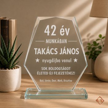 Üveg díj gravírozással nyugdíjba vonulásra