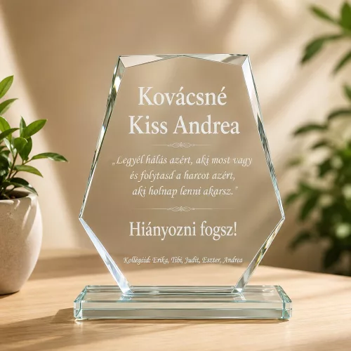 Gravírozott üveg díj búcsúajándéknak elegáns díszdobozban