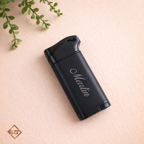 Fekete neves öngyújtó-01