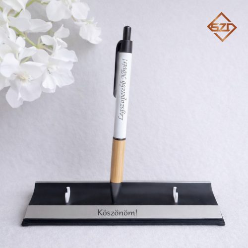 Fehér bambusz toll dobozban