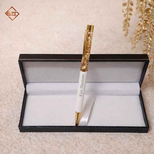Fehér-arany toll díszdobozban