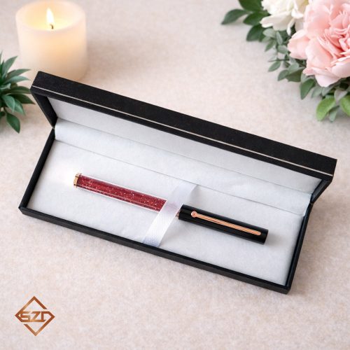Piros-fekete kristályos toll díszdobozban