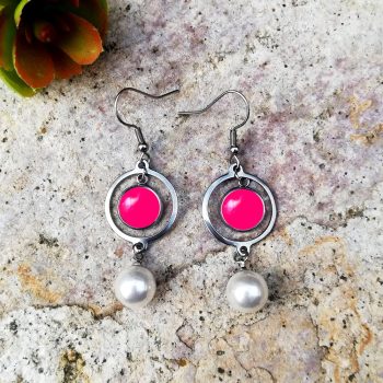 Pink gyöngyös fülbevaló