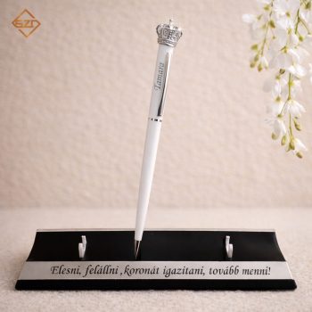 Fehér koronás golyóstoll dobozban