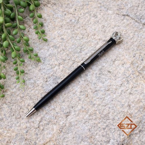 Fekete koronás golyóstoll dobozban