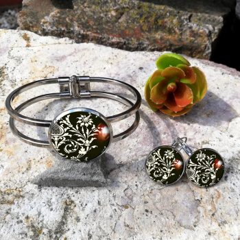 Fekete-fehér virágos szett